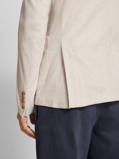 JOOP! Collection Marynarka na 2 guziki męska JOOP! Collection;Mieszanka wiskozy ze streczem;Krój regular fit;Model ‘Hoverest’;Kołnierz z połami;Kieszeń na piersi;Wpuszczane kieszenie;Długość tyłu w rozmiarze 50: 72 cm;Szerokość ramion w rozmiarze 50: 45 cm;Długość rękawa w rozmiarze 50: 67 cm Beżowy 3