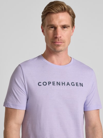 Lindbergh T-Shirt mit Label-Print Violett 3