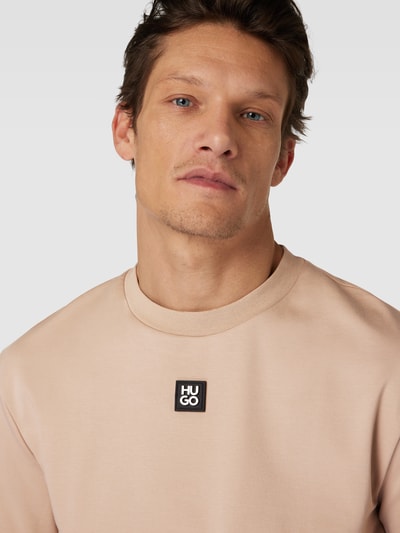 HUGO T-Shirt mit Label-Patch Modell 'Dalile' Beige 3