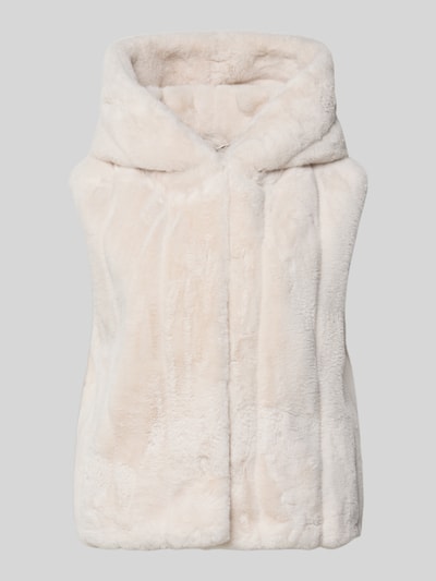 Produktfoto, cremefarbene Weste aus Kunstfell mit Kapuze, Modell 'SOPHY' von GUESS, Regular Fit, weiche Textur
