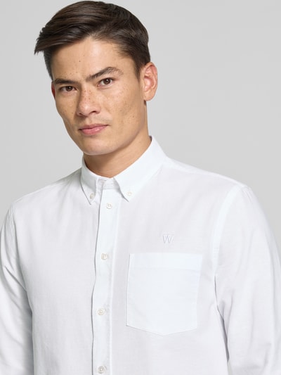 Wood Wood Regular Fit Freizeithemd mit Button-Down-Kragen Modell 'Adam' Weiss 3