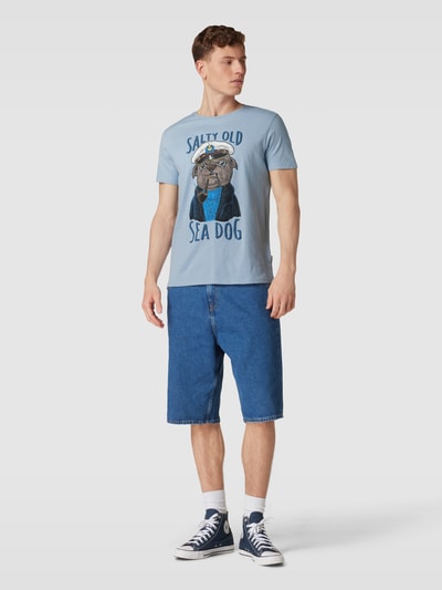 Blend T-Shirt mit Motiv- und Statement-Print Modell 'SEE DOG' Hellblau 1