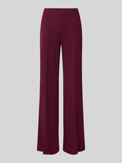 Produktfoto, Flared Fit Stoffhose mit Bügelfalten von Rinascimento in Bordeaux, elastischer Bund, glatte Textur, Stretch-Anteil, Vorderansicht