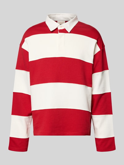 Produktfoto, Sweatshirt mit Polokragen Modell 'UPSTATE' von Jack & Jones in Rot und Weiß, breite Streifen, Baumwolle, lockerer Schnitt, strukturierte Oberfläche