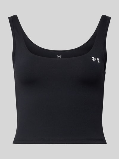 Produktfoto, schwarzes Crop Top mit Label-Print von Under Armour, U-Ausschnitt, körpernaher Schnitt, stretchiger Material-Mix