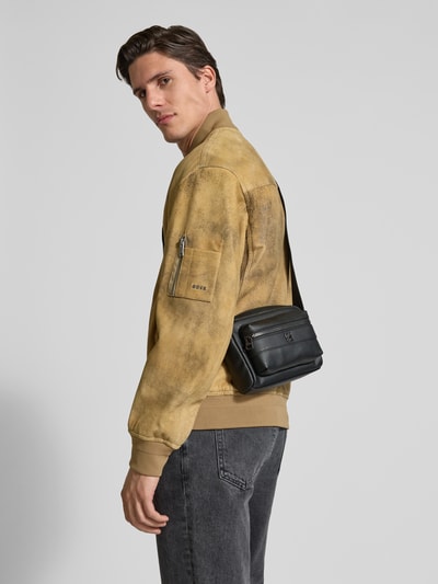 HUGO Crossbodytas met labeldetail, model 'Quantic' Zwart - 1