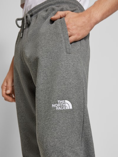 The North Face Sweatbroek met elastische band Middengrijs gemêleerd - 3