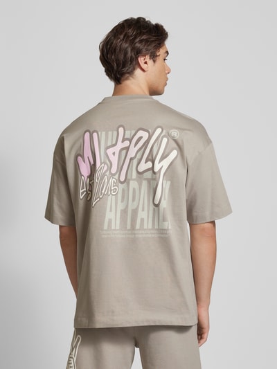 Multiply Apparel T-shirt o kroju oversized z nadrukiem z logo Beżowy 5