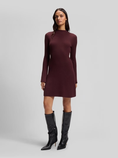 BOSS Orange Slim Fit Strickkleid aus Schurwoll-Mix mit Rippstruktur Bordeaux 4