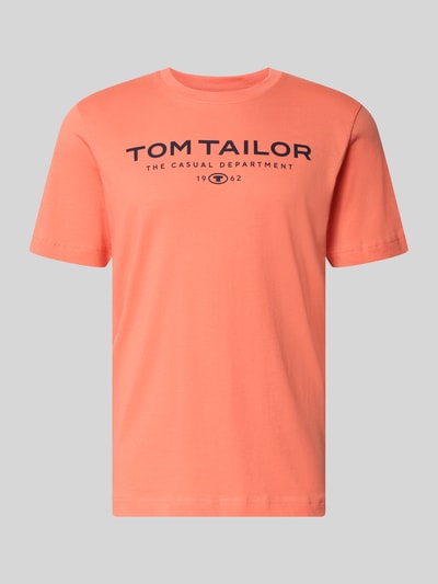 Produktfoto, Regular Fit T-Shirt aus reiner Baumwolle von Tom Tailor in Unifarbe mit Rundhalsausschnitt und Label Print, glatte Textur