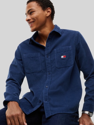 Tommy Jeans Regular Fit Cordhemd mit Logo-Patch Dunkelblau 3