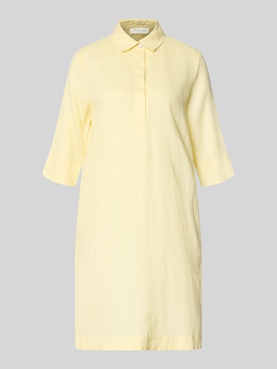 Produktfoto, Knielanges Hemdblusenkleid aus Leinen mit 3/4-Arm von Christian Berg Woman in zartem Gelb, A-Linie, Hemdblusenkragen, verdeckte Knopfleiste, reine Leinenstruktur, Knielänge, Rückenlänge bei Größe 36: 96 cm, Brustweite 54 cm, Ärmellänge 41 cm.