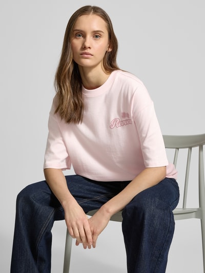 Review Oversized T-Shirt mit Label-Print Rose 3