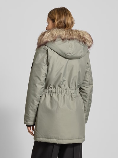 ONLY Shaped Fit Parka mit Label Patch Modell 'IRIS' Schilf 5
