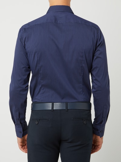 BOSS Slim Fit Business-Hemd mit Stretch-Anteil Modell 'Jango' Marine 5