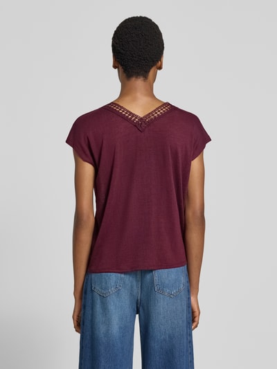 zero Regular Fit T-Shirt aus Viskose-Mix mit Loch-Stitching Bordeaux 5