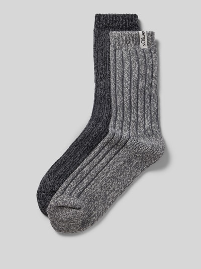Produktfoto, zwei Paar Socken mit Logo-Detail im 2er-Pack von s.Oliver RED LABEL, grau meliert und dunkel, gerippte Textur, Damen Socken