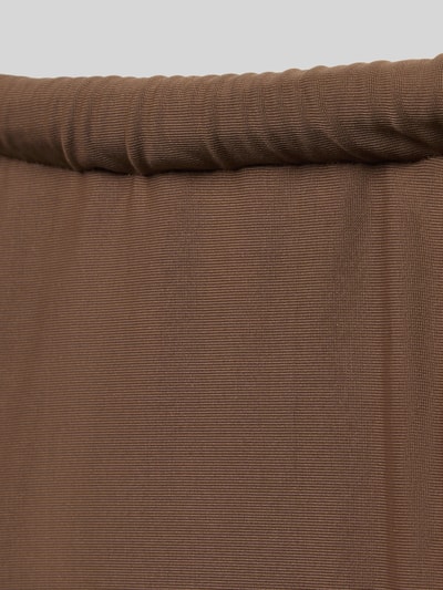 Produktfoto, Bikinihose mit hohem Beinausschnitt Modell 'ZANITA' von Neo Noir, Material-Mix mit Stretch-Anteil, elastischer Bund, braune glatte Textur