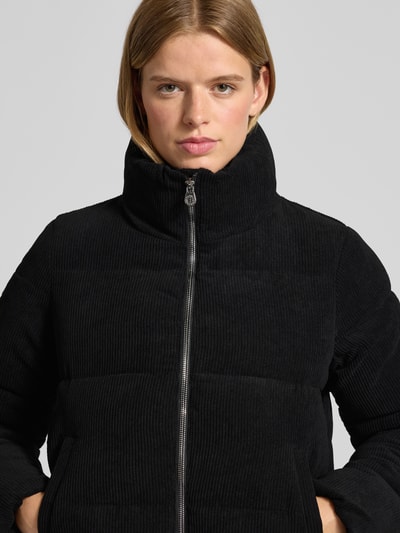 Only Boxy Fit Steppjacke aus Cord Modell 'NEWDOLLY' Metallic Black 3