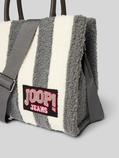 JOOP! Jeans Torebka z futerka z naszywką z logo model ‘SQUADRA AURELIA’ Jasnoszary 3