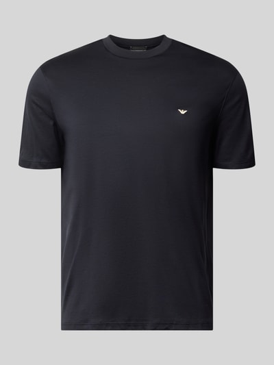 Produktfoto, T-Shirt aus Lyocell-Mix mit Label-Stitching von Emporio Armani in Dunkelblau, glatte Oberfläche, taillierte Passform, Rundhalsausschnitt