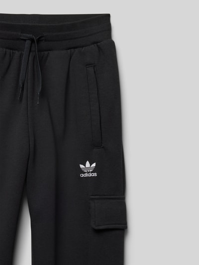 adidas Originals Regular Fit Sweatpants mit Cargotaschen Black 2