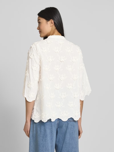 LOLLYS LAUNDRY Bluse mit Häkelspitze und Wellensaum Modell 'Louise' Offwhite 5