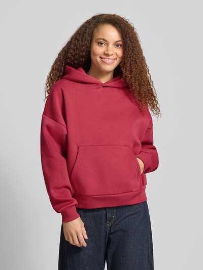 REVIEW Bluza z kapturem o kroju regular fit z kieszenią kangurka Wiśniowy 4