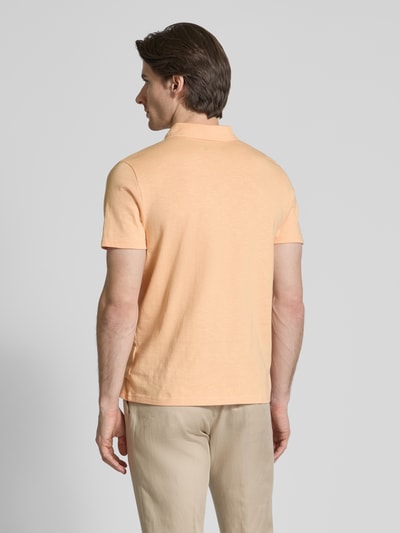 MCNEAL Poloshirt mit V-Ausschnitt Apricot 5