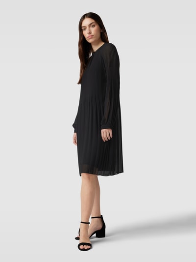 comma Knielanges Kleid mit Plisseefalten Black 1