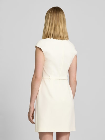 HUGO Sukienka etui z paskiem model ‘Kalunia’ Złamany biały 5