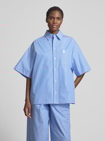 Essentiel Antwerp Oversized Hemdbluse aus reiner Baumwolle Modell 'HEMD' Hellblau 4