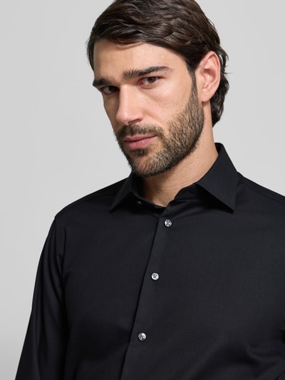 Christian Berg Men Regular Fit Businesshemd mit Kentkragen Black 3