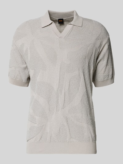 Produktfoto, Relaxed Fit Poloshirt aus reiner Baumwolle Modell 'ASURFO' von BOSS Orange in Beige, strukturierte Frottee-Optik, uni, Polokragen, V-Ausschnitt, kurze Ärmel, gerippte Abschlüsse, strukturierte Oberfläche