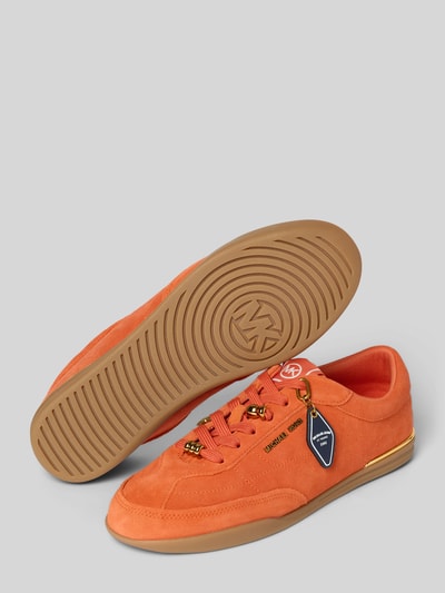 Productfoto, Sneaker uit leer met sierparels model 'NOLAN LACE UP' van MICHAEL Michael Kors in oranje, afgeronde vorm, labeldetails, vetersluiting, licht gestructureerde zool, hakhoogte 2 cm, schachthoogte 6 cm, schachtwijdte 9 cm