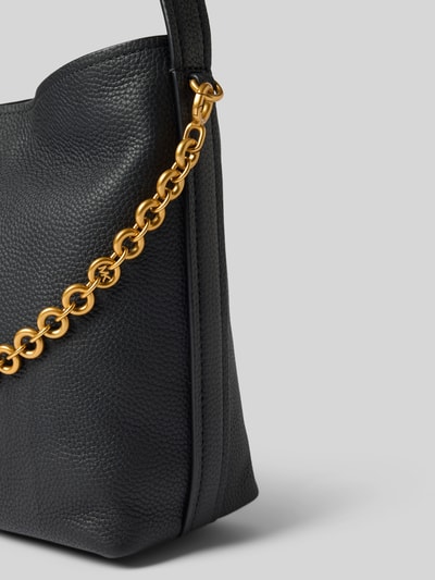 Produktfoto, Handtasche aus echtem Leder Modell 'Nolita' von MICHAEL Michael Kors, zwart structuurleer, gouden Kettinglook, logodetail, Hoofdvak met magneetsluiting, verstelbare schouderband, Breedte 28 cm, Lengte 25 cm, Diepte 10 cm, schouderbandlengte 80 cm