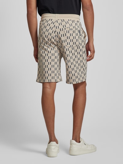 Karl Lagerfeld Regular fit sweatshorts met all-over labelprint Beige - 5