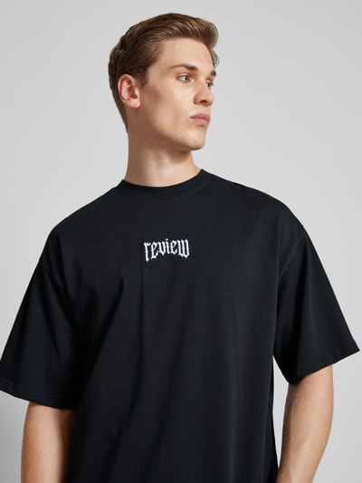 REVIEW T-shirt o kroju oversized z okrągłym dekoltem Czarny 3