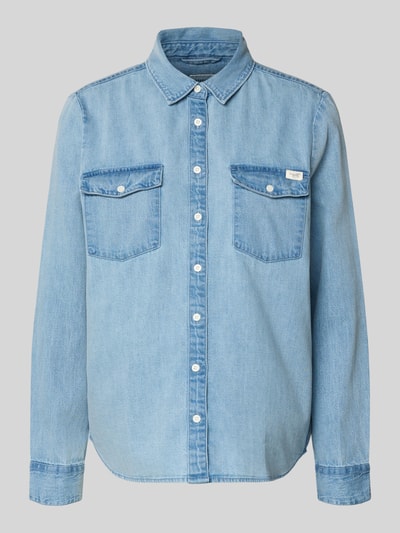 Productfoto, Regular Fit Jeanshemd met borstzakken model 'SEDANA' van Mustang, pure katoen, label-detail, ruglengte maat 36: 63 cm, lichtblauw, rechte vormen, gladde textuur