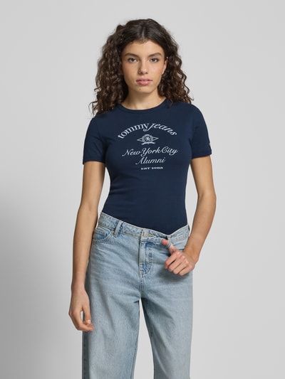 Tommy Jeans T-Shirt mit Label-Print Marine 4