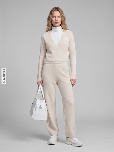 adidas Originals Spodnie dresowe z wysokim stanem z lampasami Beżowy 1