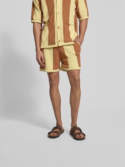 Nanushka Shorts aus Frottee GELB 4