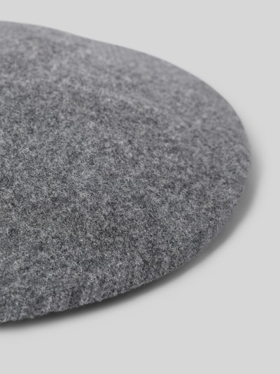 Productfoto, Béret aus reiner Wolle van Loevenich, dames béret in effen design met Punt, grijze kleur, zachte woltextuur
