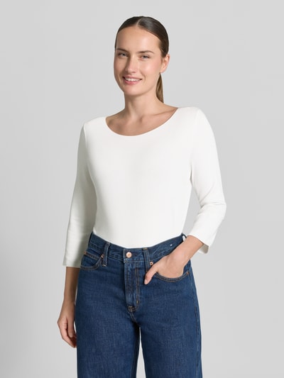 Vrouwenmodel draagt Regular Fit T-shirt uit viscosemix Model 'Kirosa' van someday, elastische viscosemix, 3/4-mouw, ruglengte maat 36: 55 cm, nauwsluitende pasvorm, voorkant, close-up bovenlichaam.