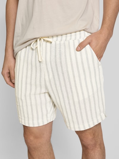 WOODBIRD Loose Fit Shorts mit Label-Detail Modell 'Bommy' Offwhite 3