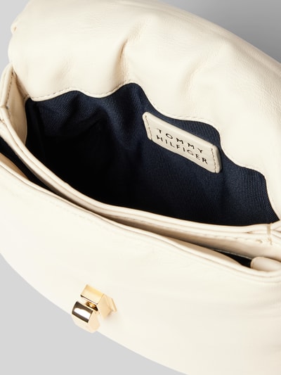 Tommy Hilfiger Crossbodytas van schapennappa met labeldetail Offwhite - 5