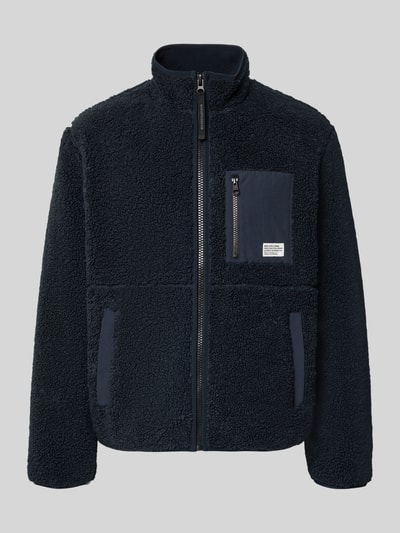Produktfoto, dunkelblaue Regular Fit Teddy- / Webpelzjacke mit Brustleistentaschen von Marc O'Polo, weiche Fellstruktur, Frontansicht