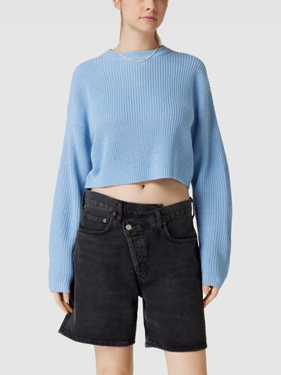 Only Cropped Strickpullover in Ripp-Optik Hellblau 4