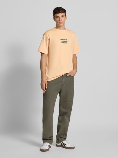 ONLY & SONS T-shirt o kroju relaxed fit z czystej bawełny model ‘KENNY’ Morelowy 1