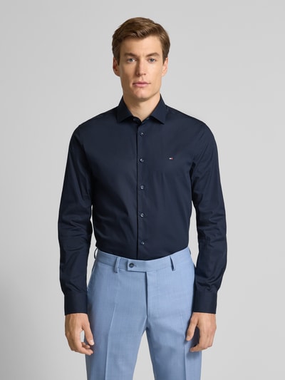Tommy Hilfiger Tailored Slim Fit Businesshemd mit Kentkragen Marine 4